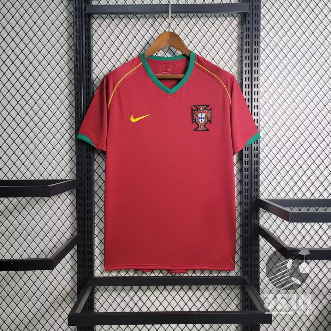 Maillot Rétro Portugal Domicile – Saison 2006 Cristiano Ronaldo
