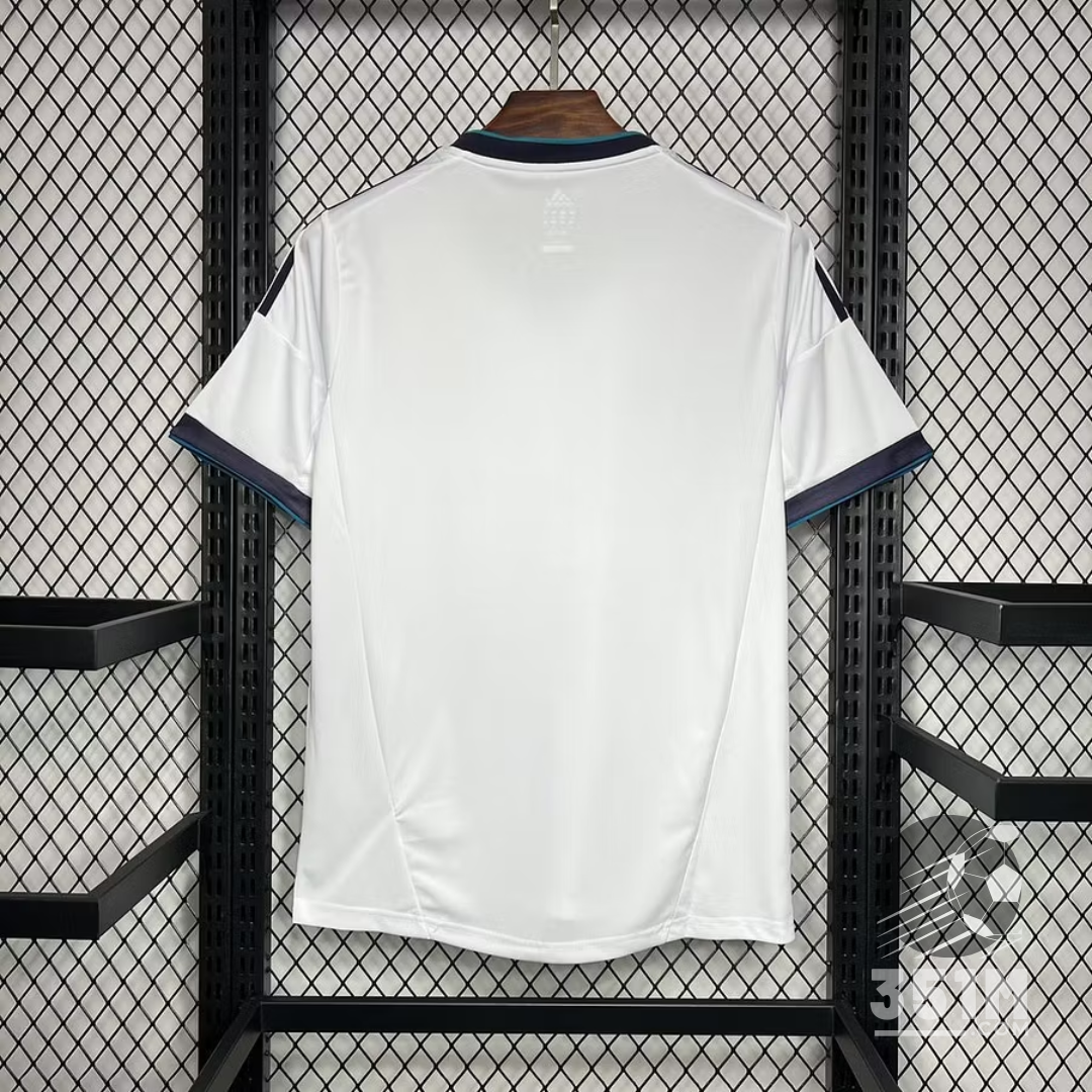Maillot Rétro Real Madrid Domicile – Saison 2012 / 2013