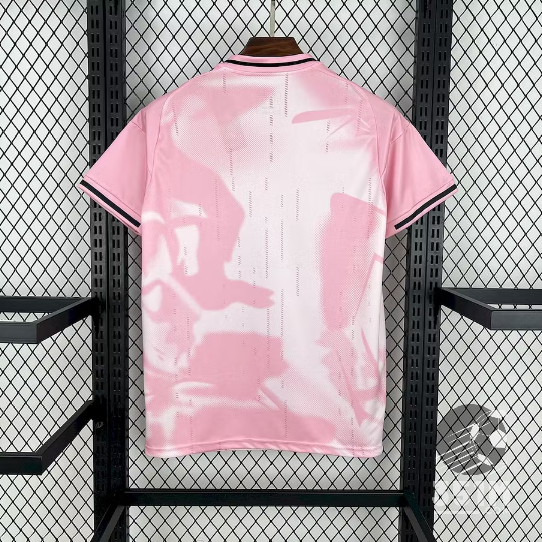 Maillot Concept Real Madrid – Saison 2024 / 2025 (Édition Pink Candy)
